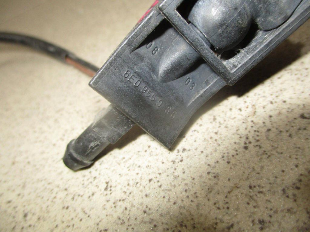 Форсунка омывателя лобового стекла, 1000 рублей, Пермь