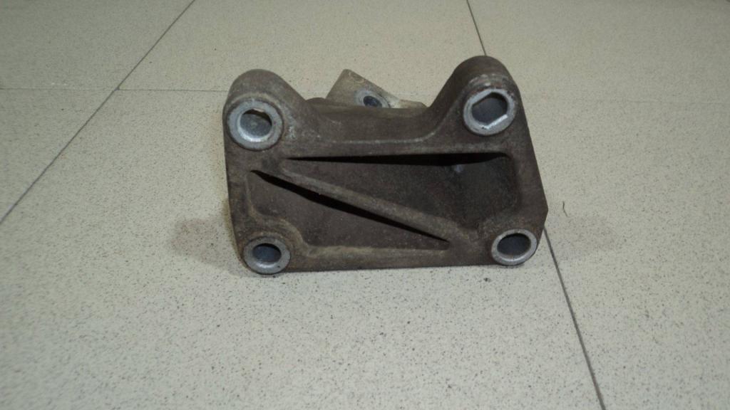 Кронштейн двигателя правый, 5000 рублей, Пермь