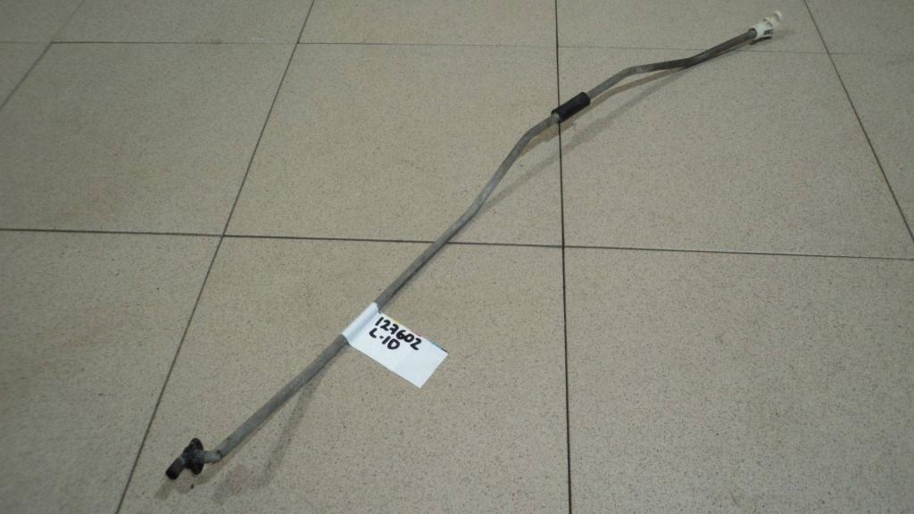 Держатель капота, 500 рублей, Пермь