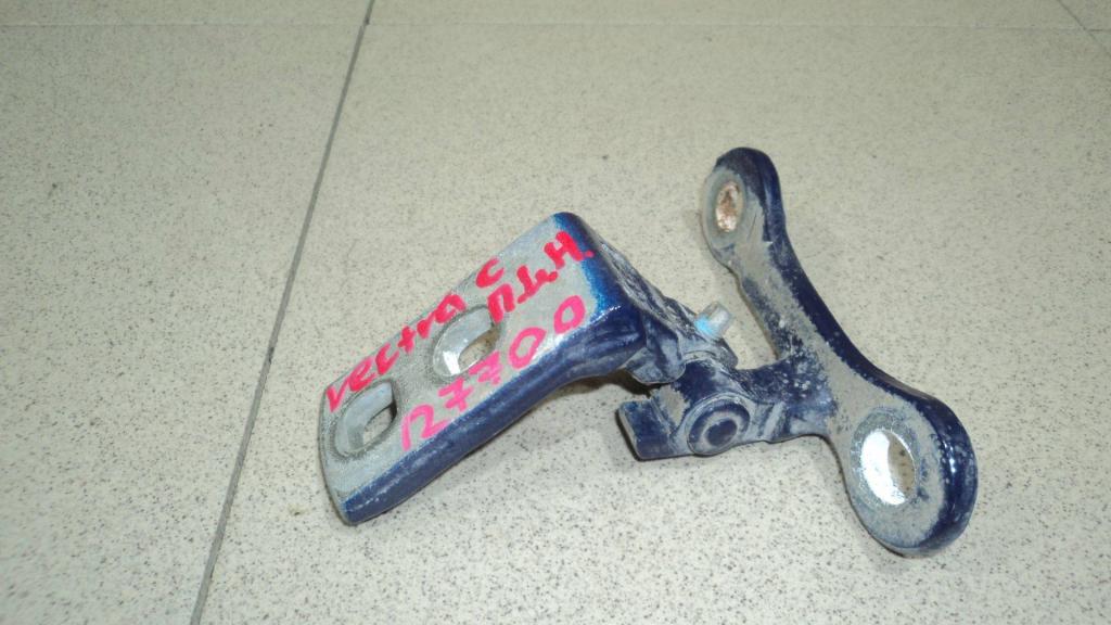 Петля двери передней левой нижняя, 1500 рублей, Пермь