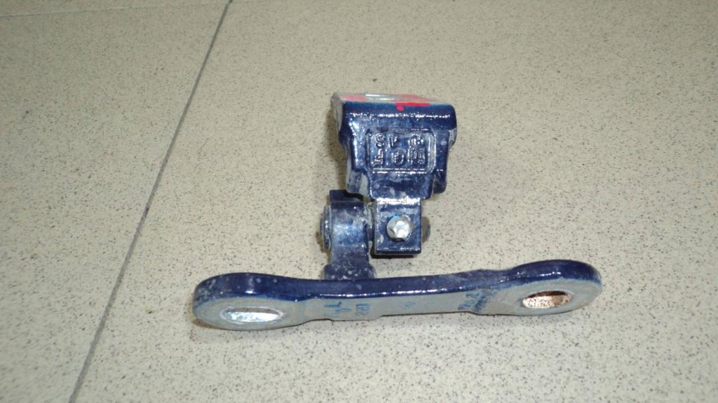 Петля двери передней левой нижняя, 1500 рублей, Пермь