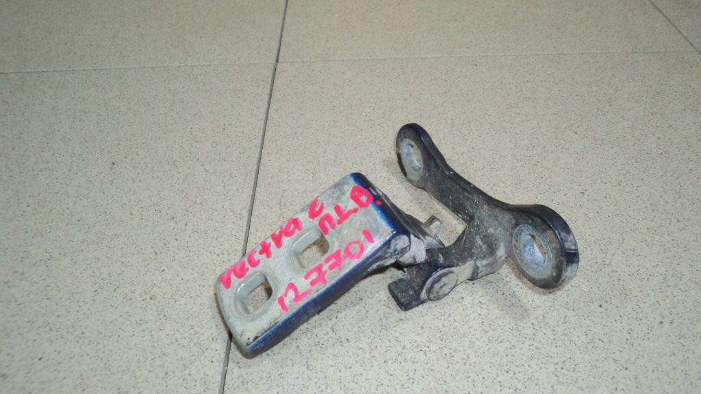 Петля двери передней левой верхняя, 500 рублей, Пермь