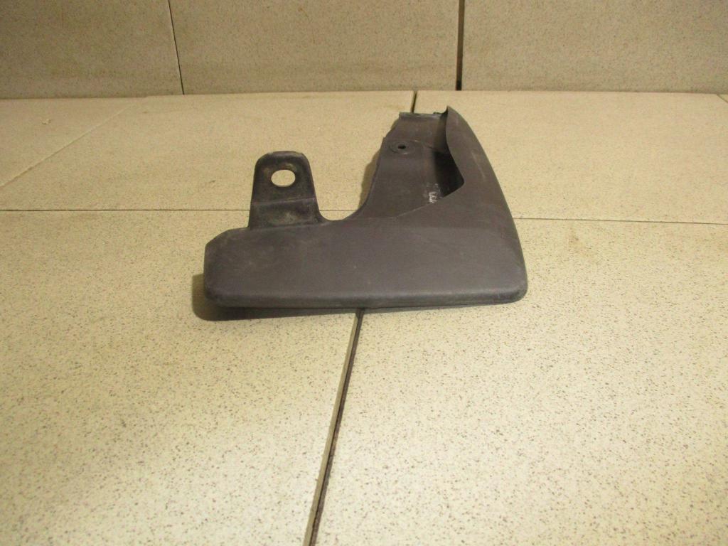 Брызговик передний правый, 1000 рублей, Пермь