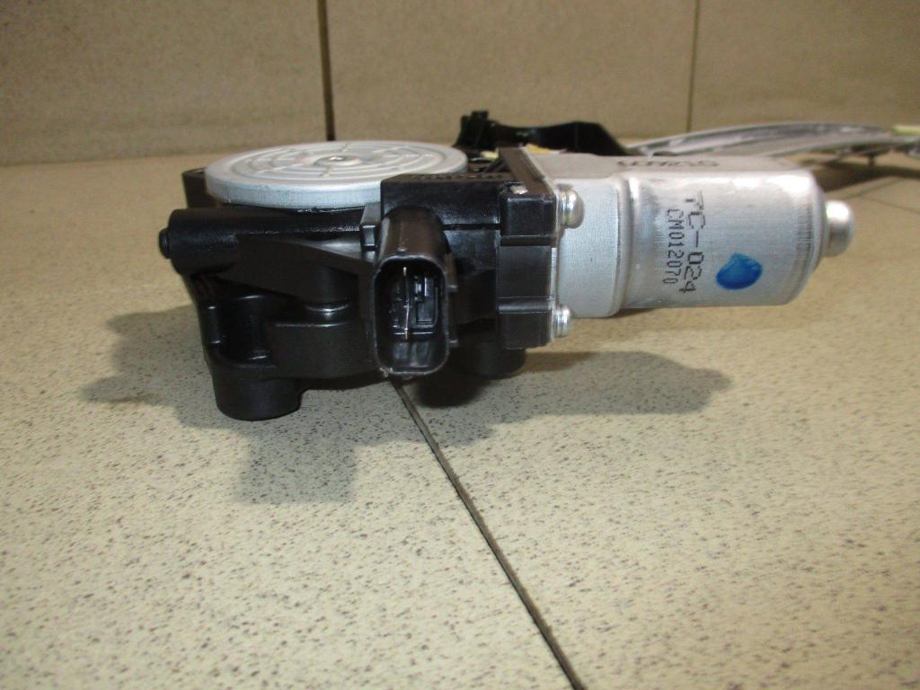 Стеклоподъемник задний правый, 7000 рублей, Пермь