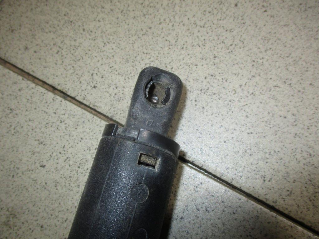 Амортизатор двери багажника, 6000 рублей, Пермь