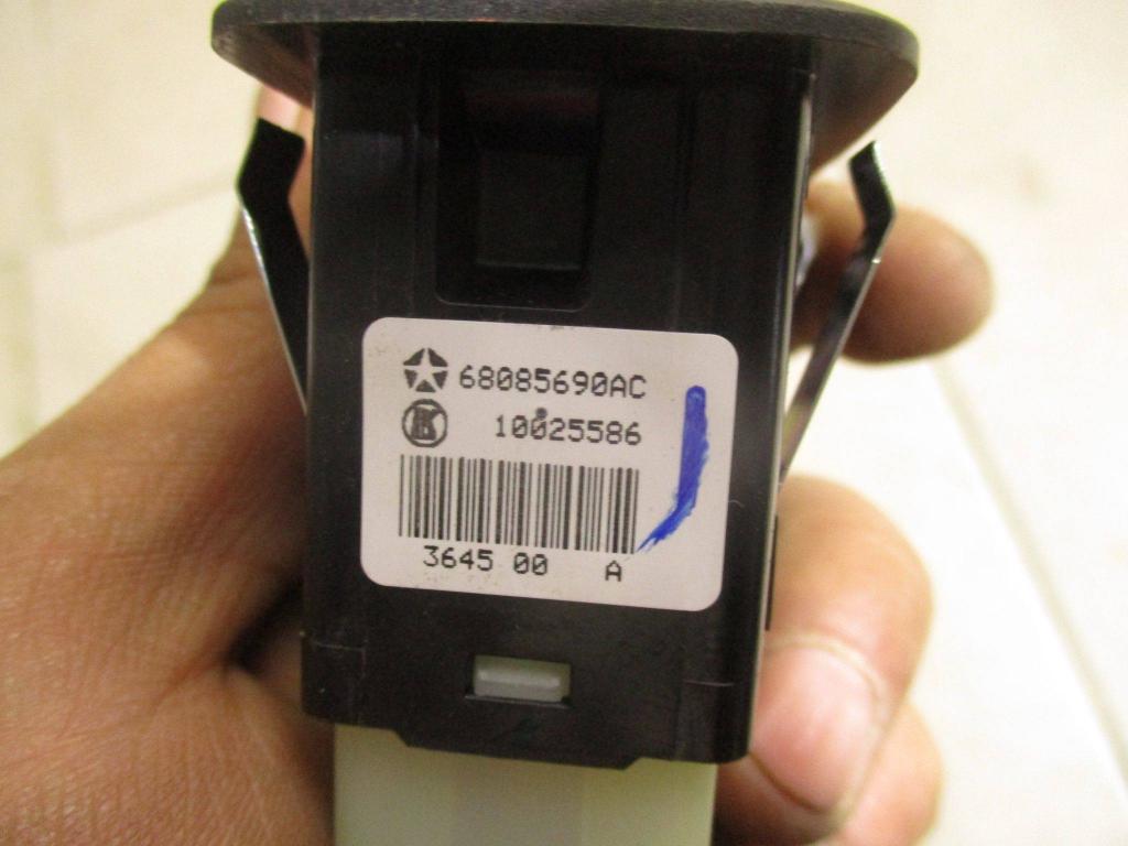 Кнопка стеклоподъемника, 1000 рублей, Пермь