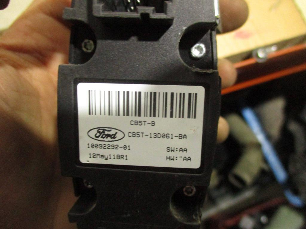 Переключатель света фар, 2000 рублей, Пермь