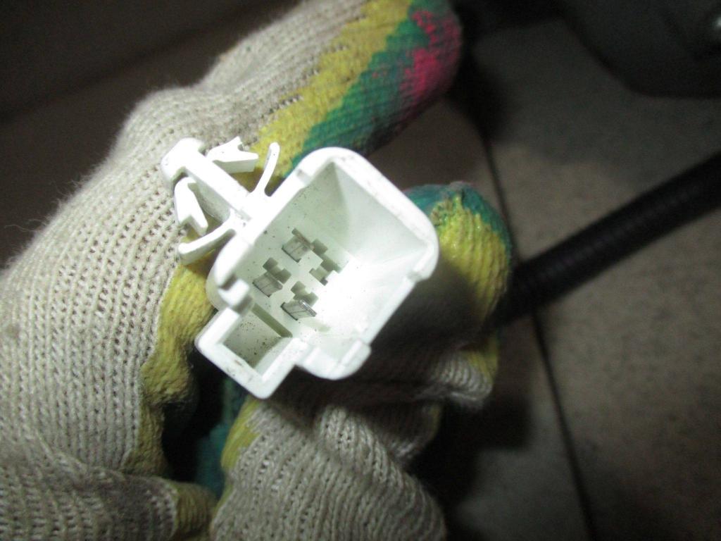 Фонарь задний внутренний левый, 2000 рублей, Пермь