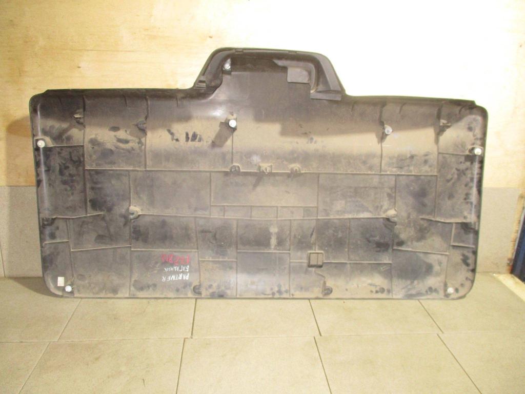 Обшивка двери багажника, 2100 рублей, Пермь