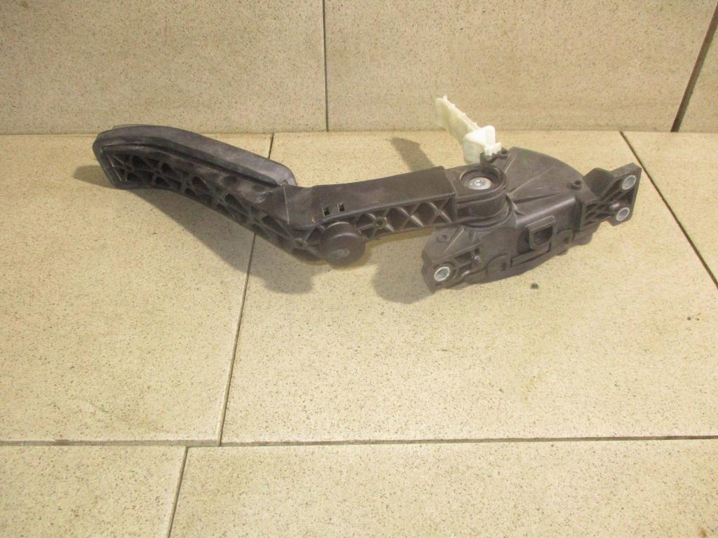 Педаль газа, 2000 рублей, Пермь