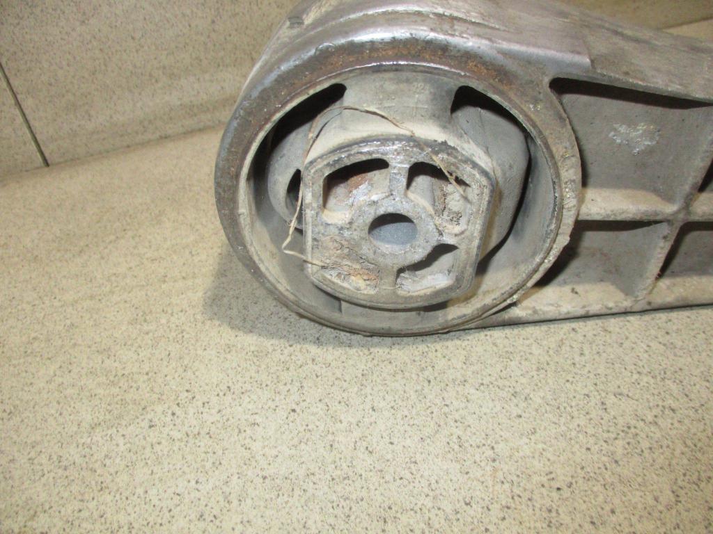 Опора КПП задняя, 1000 рублей, Пермь