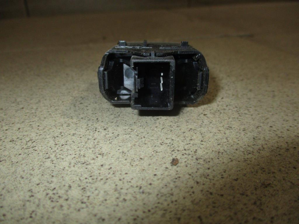 Кнопка стеклоподъемника, 500 рублей, Пермь