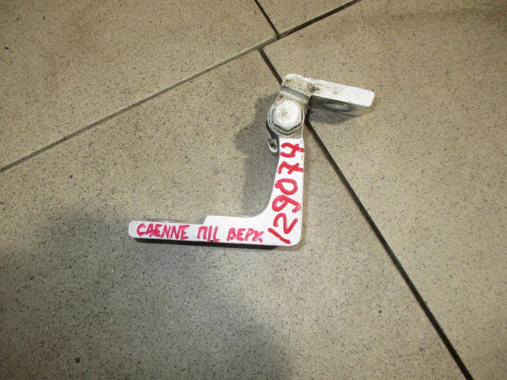 Петля двери передней левой верхняя, 1000 рублей, Пермь