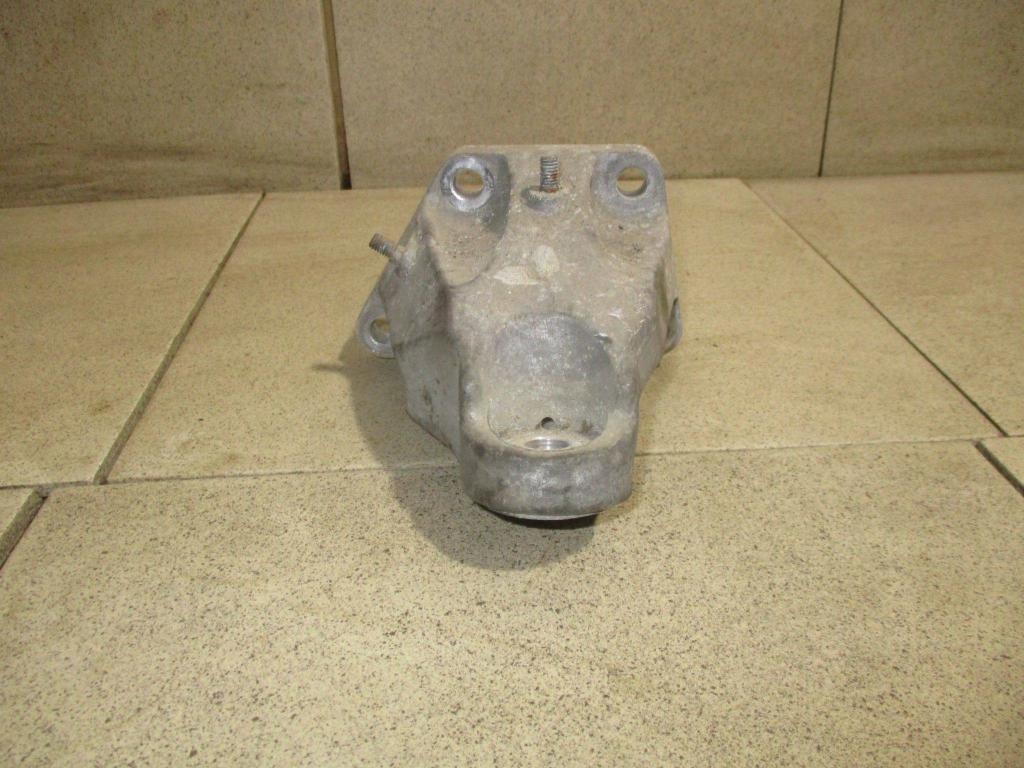 Кронштейн двигателя левый, 600 рублей, Пермь