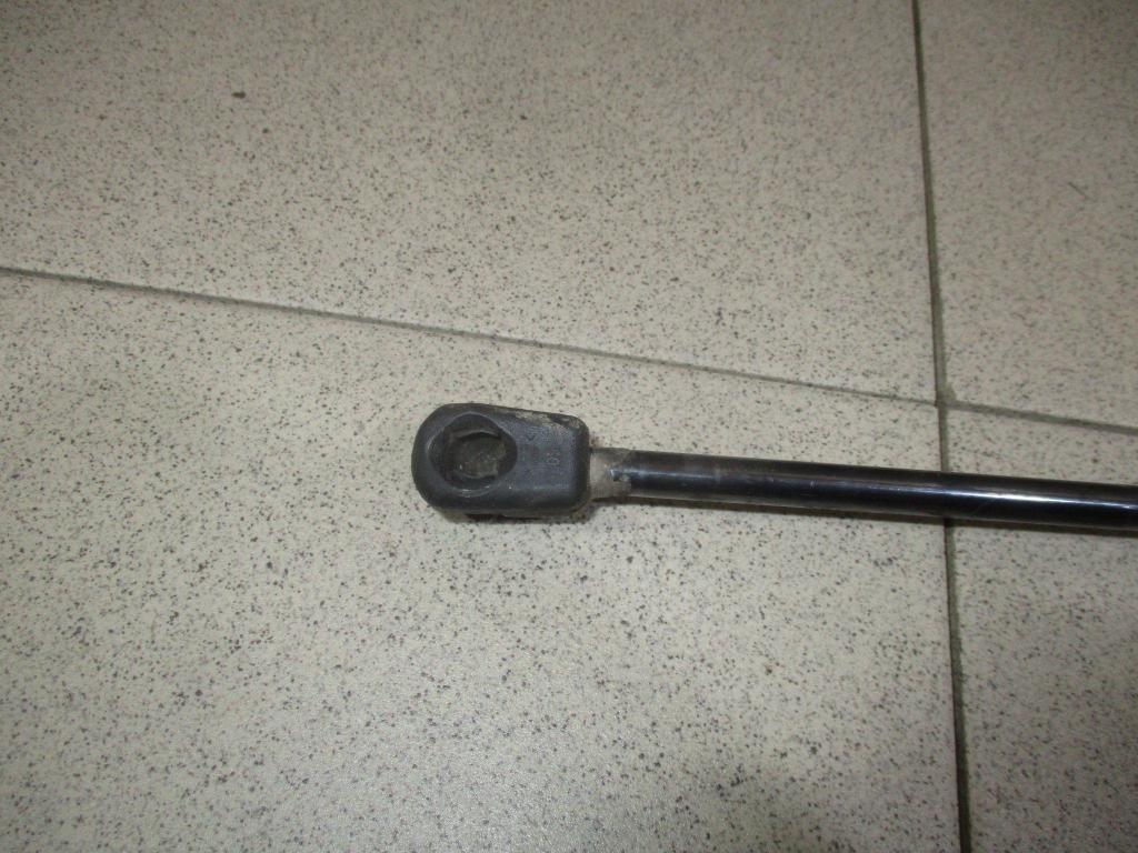 Амортизатор двери багажника, 1000 рублей, Пермь