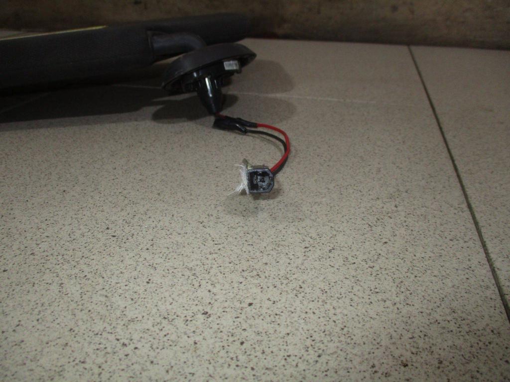 Козырек солнцезащитный правый, 1000 рублей, Пермь