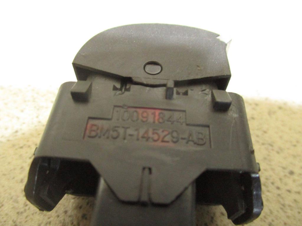 Кнопка стеклоподъемника, 500 рублей, Пермь