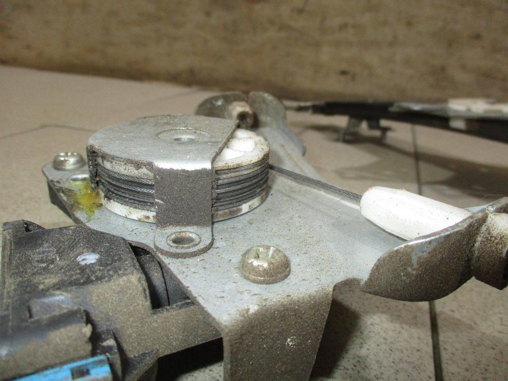 Стеклоподъемник передний правый, 1000 рублей, Пермь