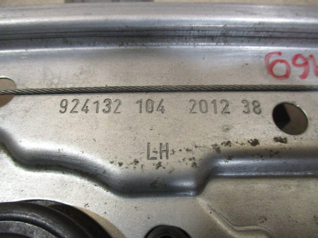 Стеклоподъемник задний левый, 2000 рублей, Пермь