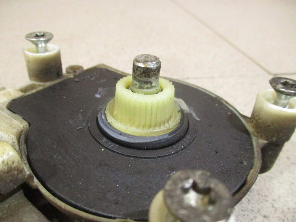 Моторчик стеклоподъемника, 1000 рублей, Пермь