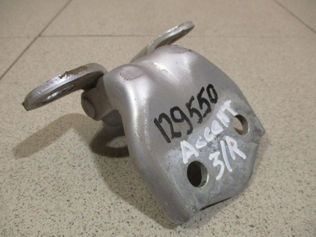 Петля двери задней правой нижняя, 500 рублей, Пермь