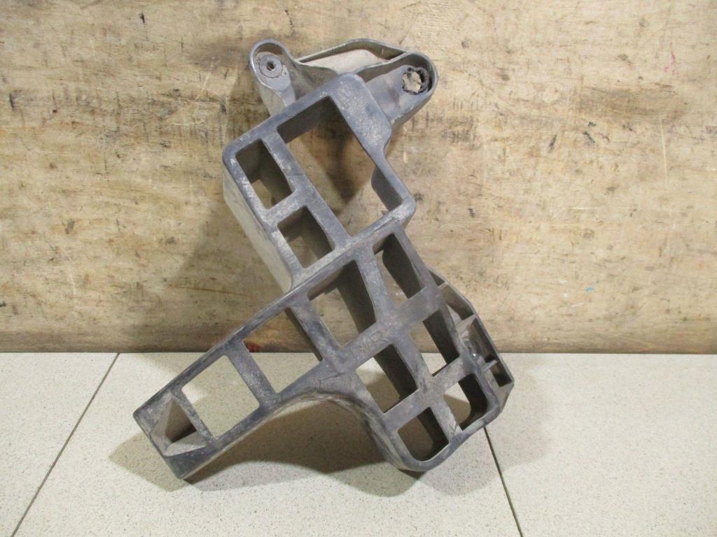 Кронштейн заднего бампера правый, 1000 рублей, Пермь