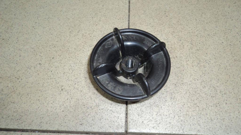 Болт крепления запасного колеса, 500 рублей, Пермь