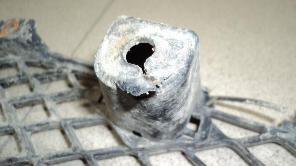 Решетка в бампер центральная, 1000 рублей, Пермь