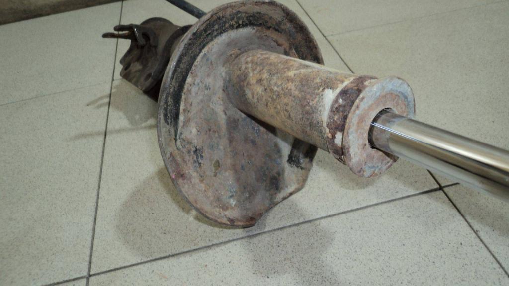 Амортизатор передний левый, 2500 рублей, Пермь