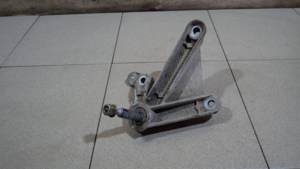 Кронштейн КПП левый, 3000 рублей, Пермь