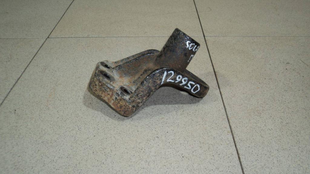 Кронштейн двигателя правый, 500 рублей, Пермь