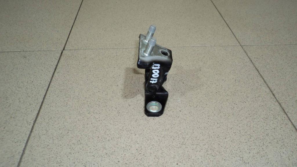 Петля двери задней правой верхняя, 550 рублей, Пермь