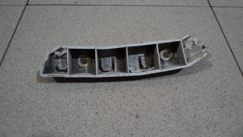 Кронштейн переднего бампера правый, 700 рублей, Пермь