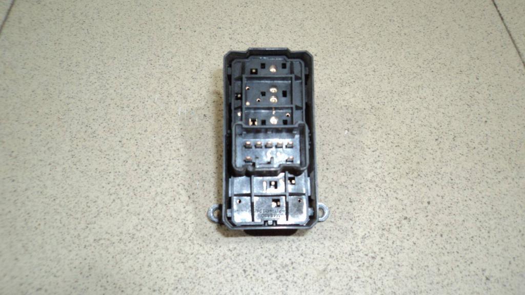 Кнопка стеклоподъемника, 500 рублей, Пермь