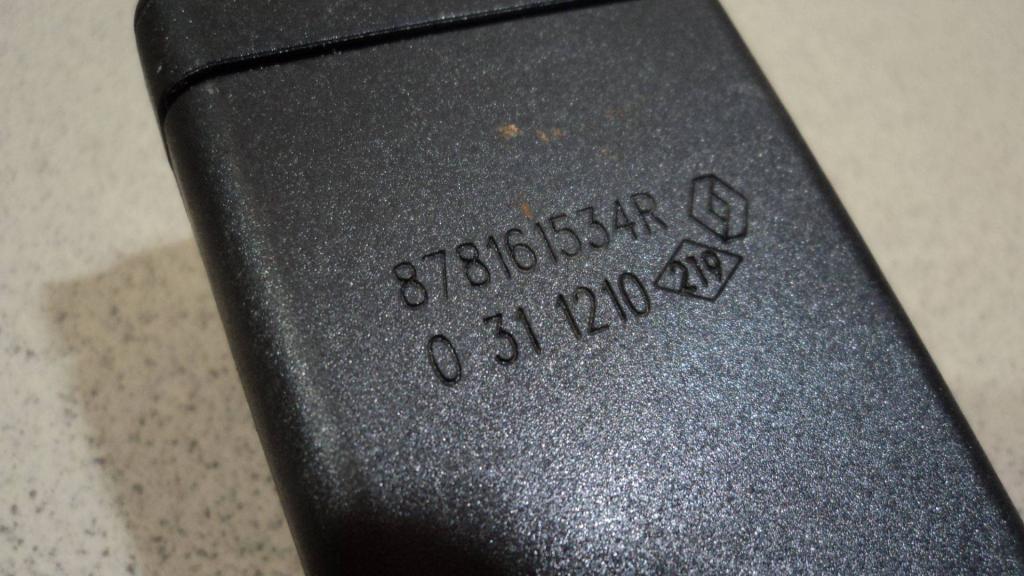 Ответная часть ремня безопасности, 1500 рублей, Пермь