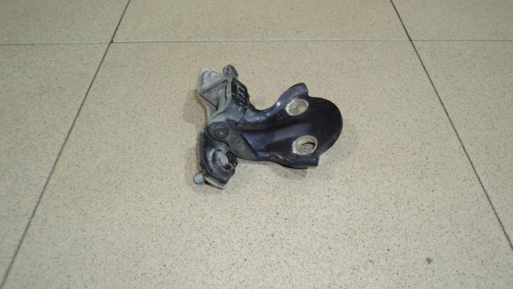 Петля двери задней левой нижняя, 500 рублей, Пермь