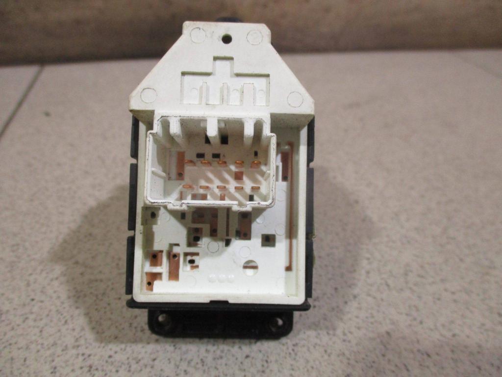 Переключатель регулировки зеркала, 500 рублей, Пермь