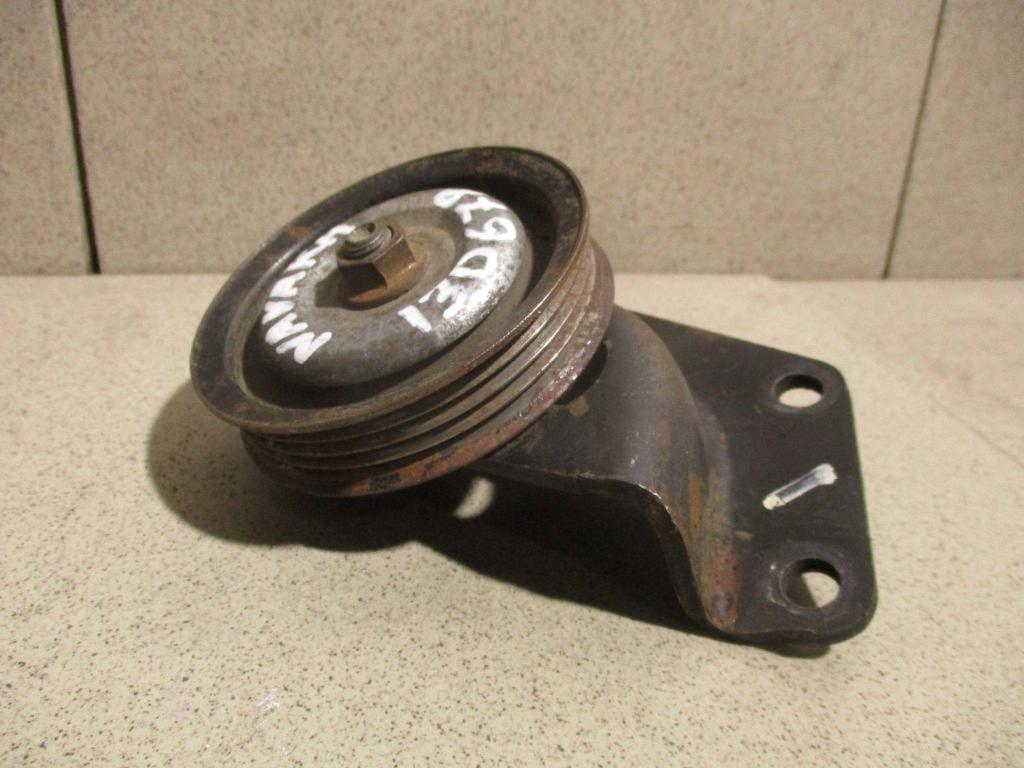 Кронштейн ролика-натяжителя ремня, 2000 рублей, Пермь