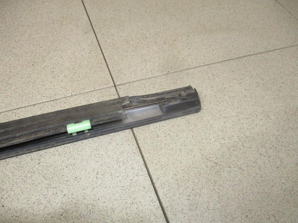 Накладка стекла переднего правого, 800 рублей, Пермь