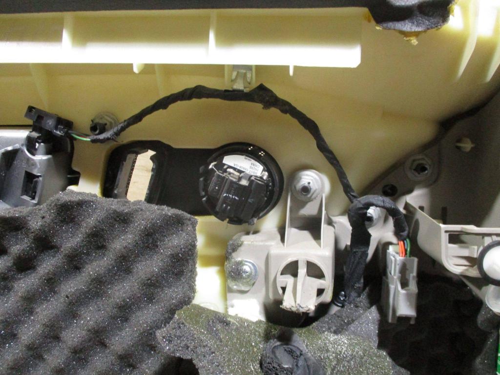 Обшивка двери передней правой, 8000 рублей, Пермь