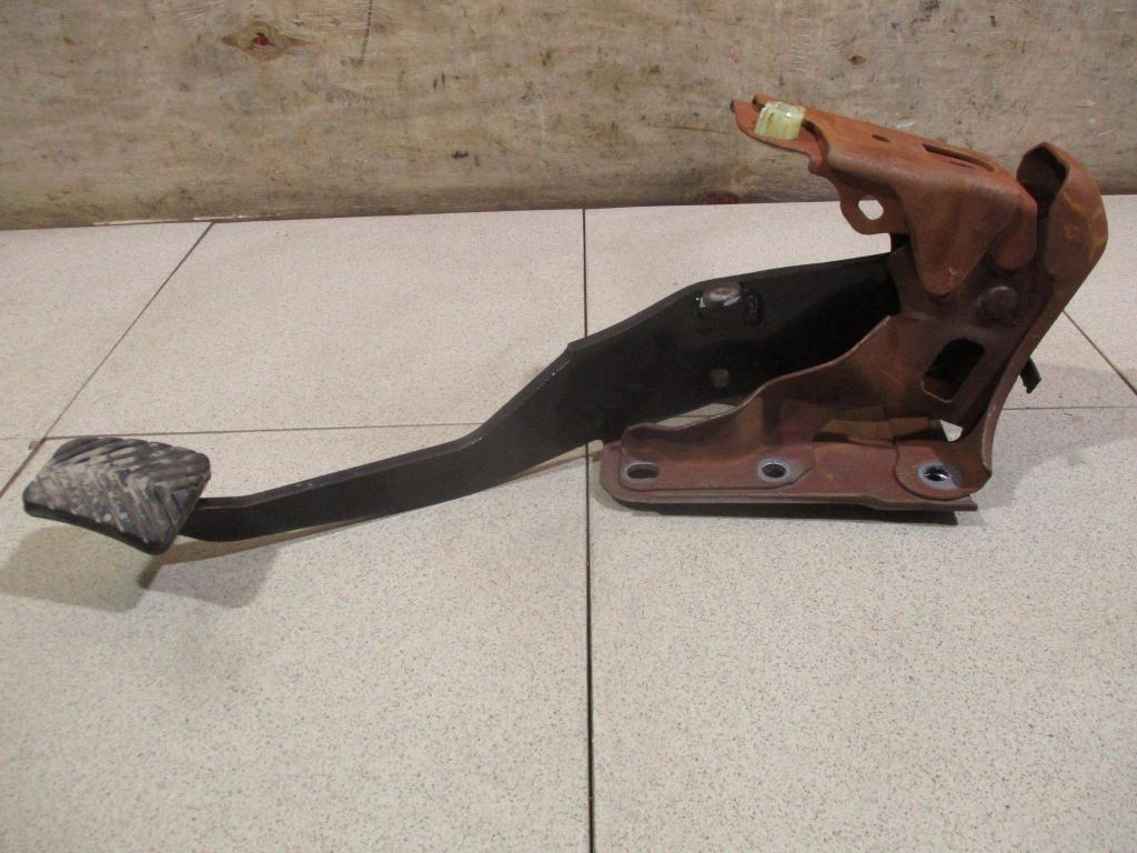 Педаль тормоза, 500 рублей, Пермь