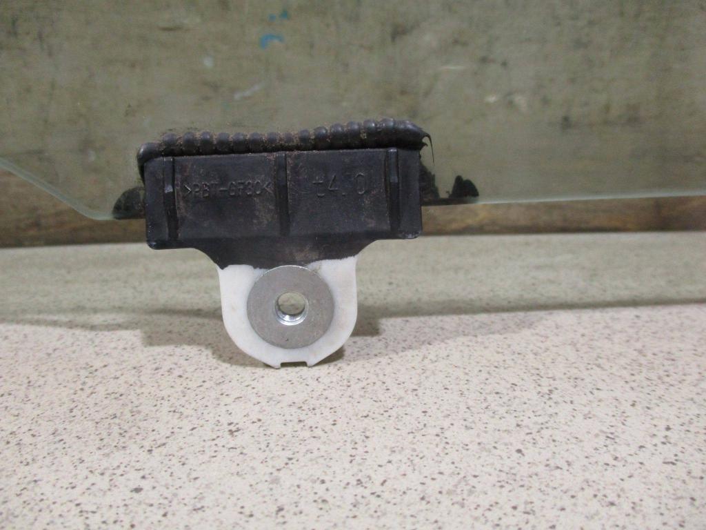 Стекло двери передней правой, 3500 рублей, Пермь