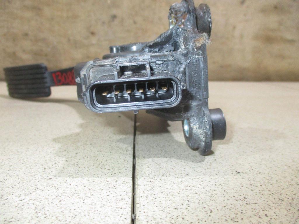 Педаль газа, 1500 рублей, Пермь