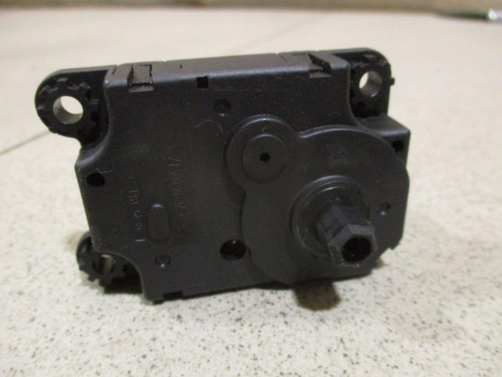 Моторчик заслонки печки, 1000 рублей, Пермь