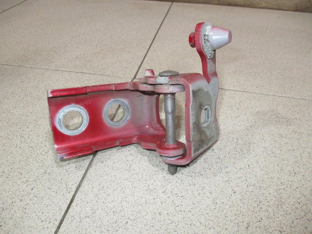 Петля двери передней правой верхняя, 500 рублей, Пермь