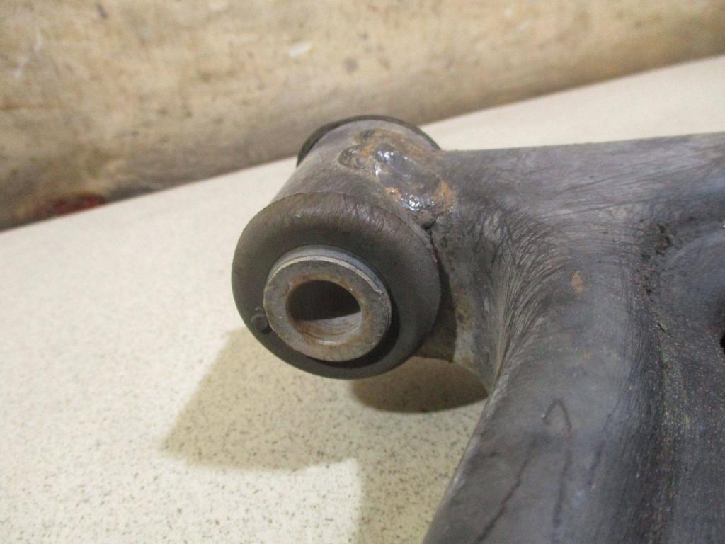 Рычаг передний правый, 3000 рублей, Пермь