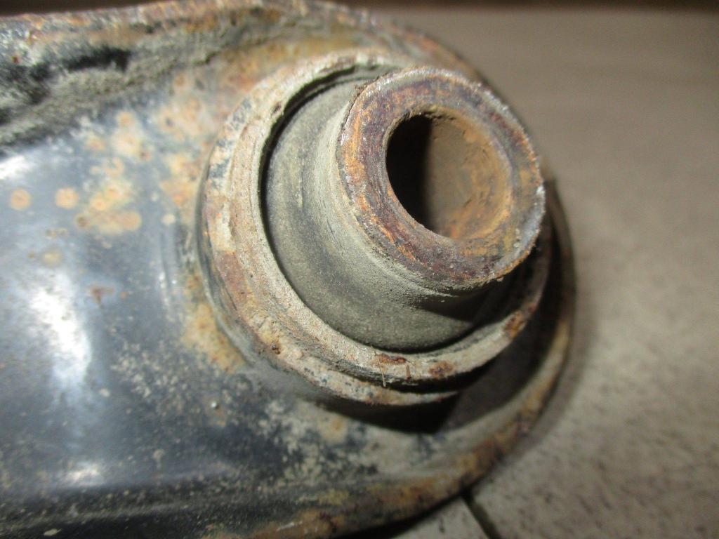 Тяга задняя поперечная, 1000 рублей, Пермь