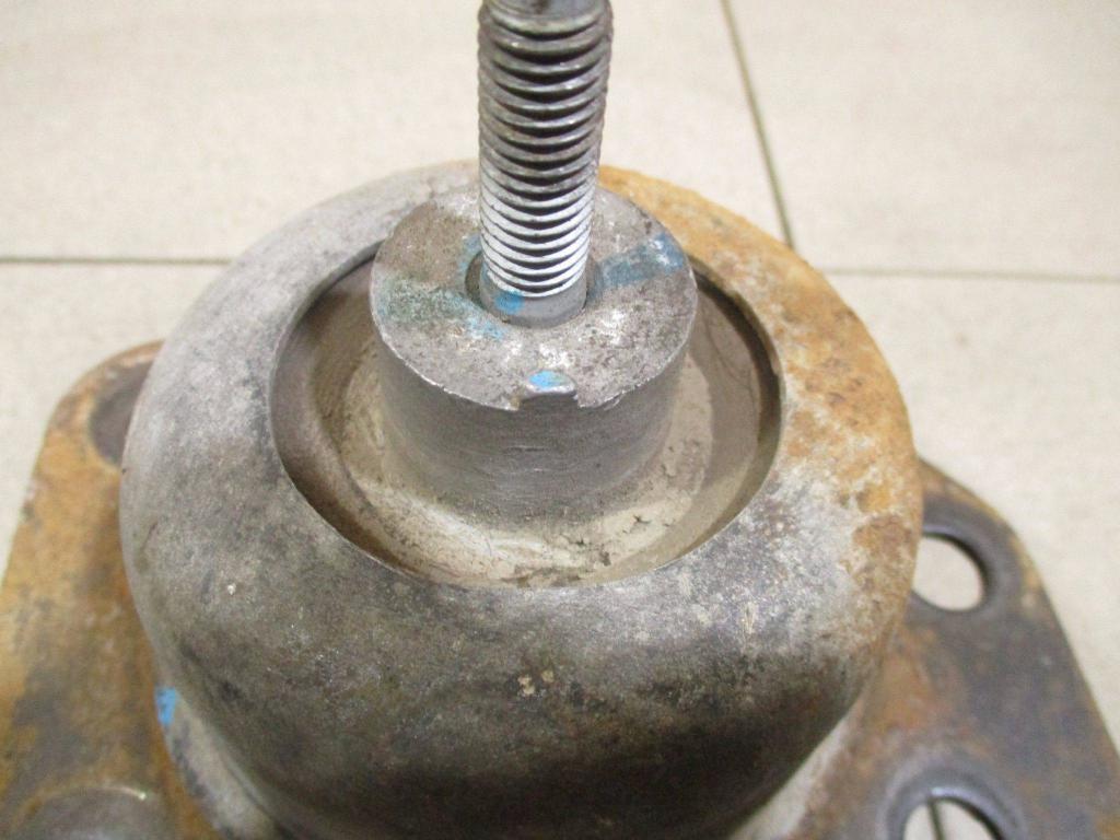 Опора двигателя правая, 1000 рублей, Пермь