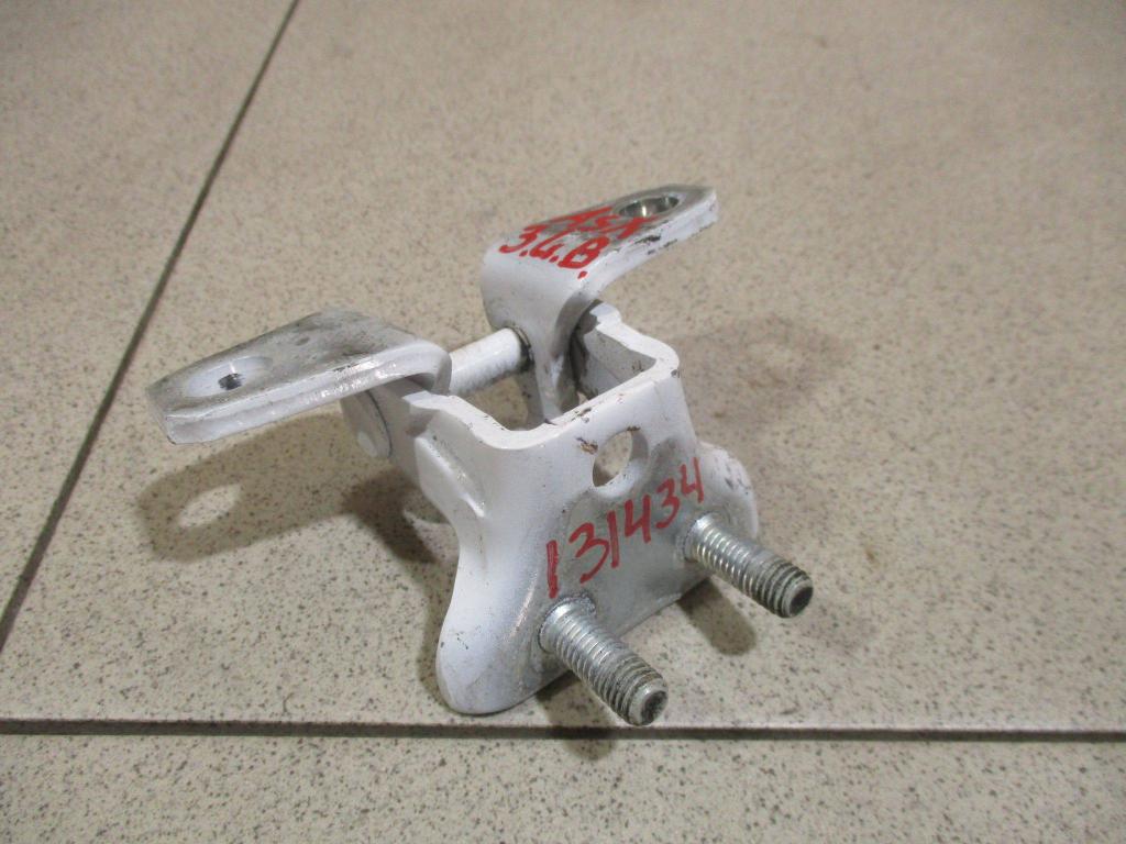 Петля двери задней левой верхняя, 500 рублей, Пермь