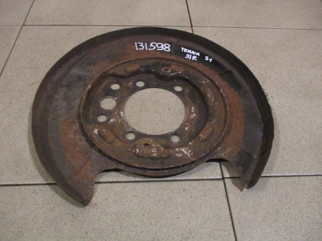 Щит опорный задний правый, 2000 рублей, Пермь